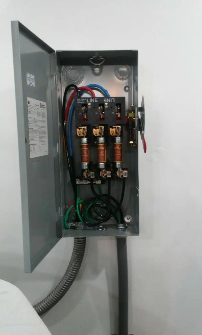 Three-phase disconnect switch installed for Smoke Detector Installation in Ledyard